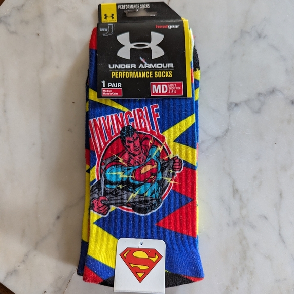 NWT Under Armour Performance Heat Gear Crew Collectors Superman Socks Size M - Picture 2 of 4